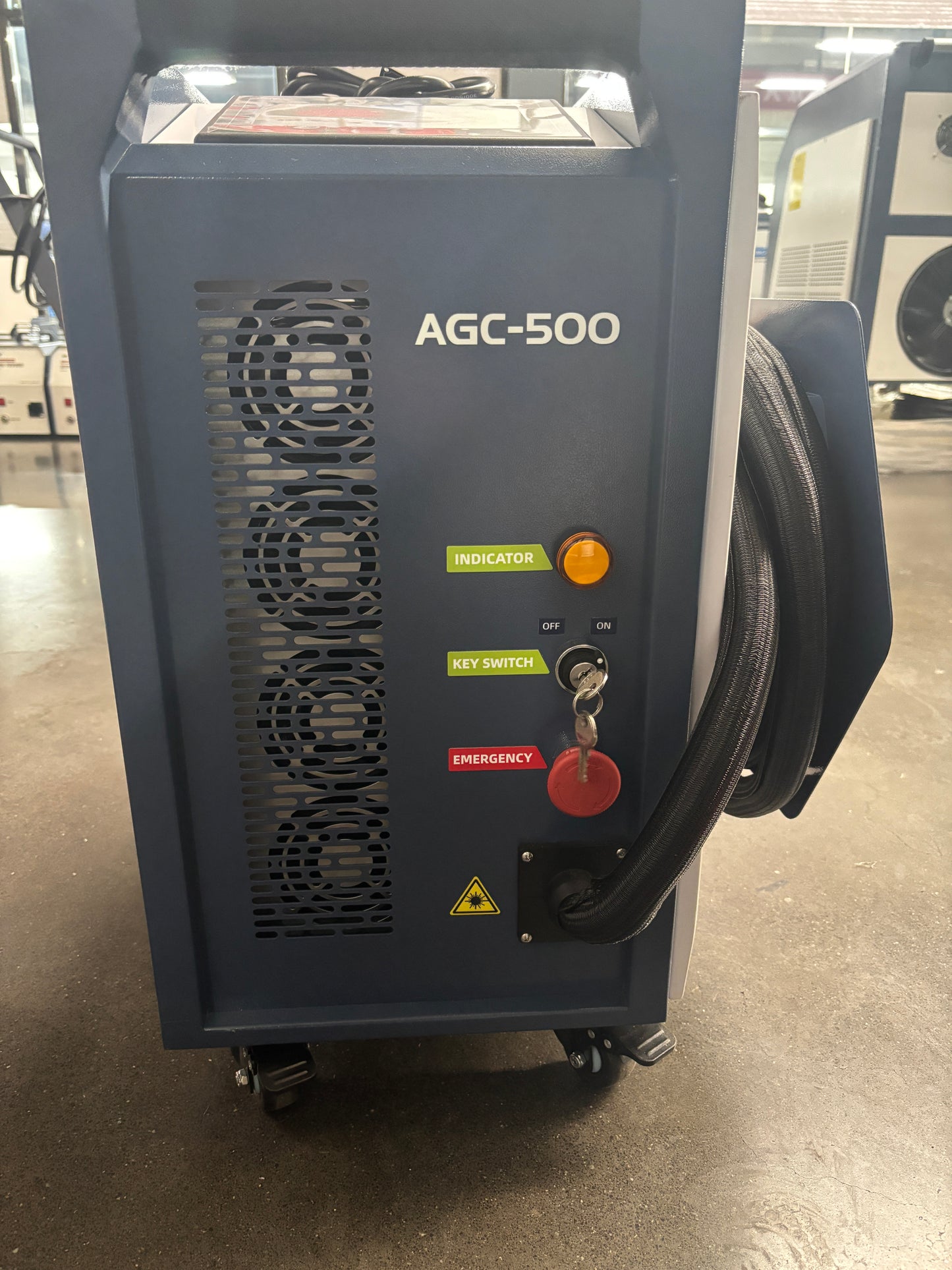 Used AGC 500W 220V Air-Cooled Laser Cleaner Portable Pulse Laser Stripping Machine For Laser Rust And Paint Cleaner Handheld Cleaning Machine for Paint From Laser Cleaner for Metal Rust