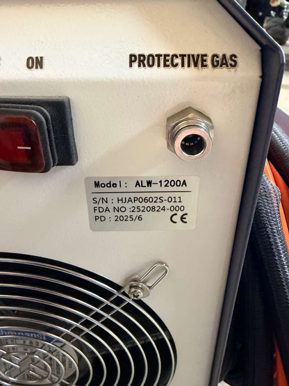 Used AGC 300W Air-Cooled Laser Cleaner Portable Pulse Laser Stripping Machine For Wood Laser Rust And Paint Cleaner Handheld Cleaning Machine for Paint From Wood Laser Cleaner for Metal Rust