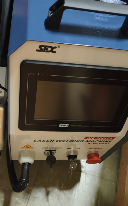 Used US STOCK SFX Laser Welding Machine 1200W Portable Air-Cooled Handheld Laser Welding Machine – Compact, High-Performance Welding with Integrated Wire Feeder & Customizable Settings